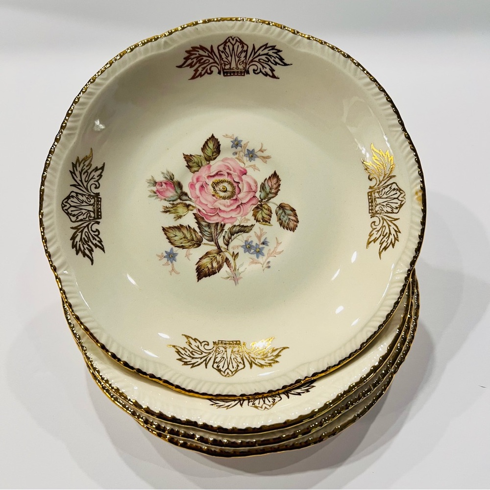 Homer Laughlin  Queen Esther Saucer